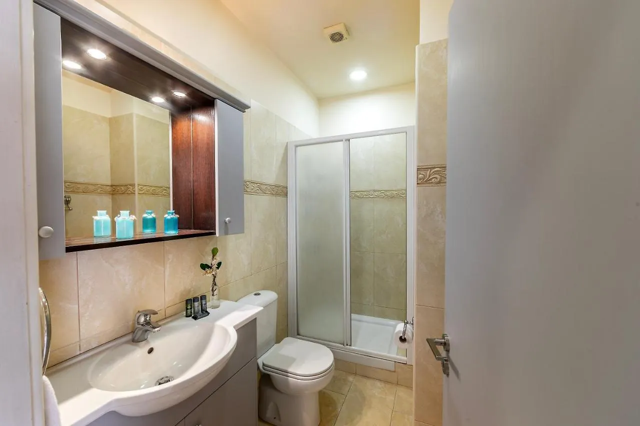 公寓 Mackenzie Beachfront Eftyhia Suite 拉纳卡 塞浦路斯